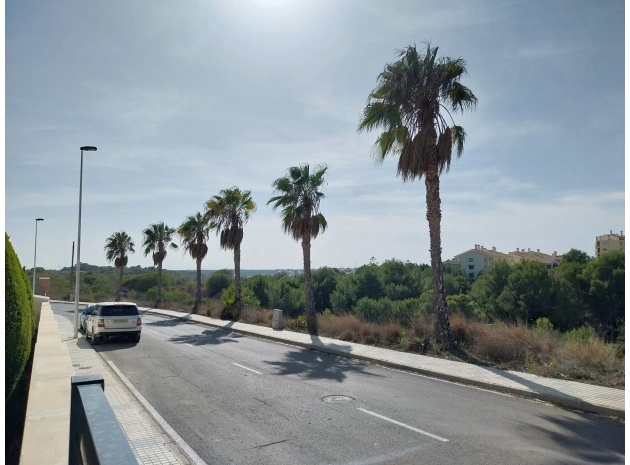 Resale - Apartment - Villamartin - La Fuente