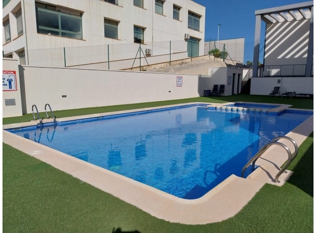 Resale - Apartment - Villamartin - La Fuente