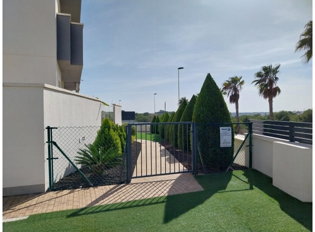 Resale - Apartment - Villamartin - La Fuente