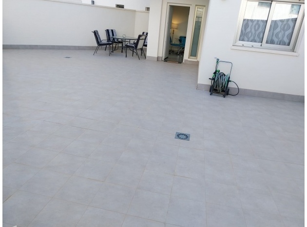 Resale - Apartment - Villamartin - La Fuente