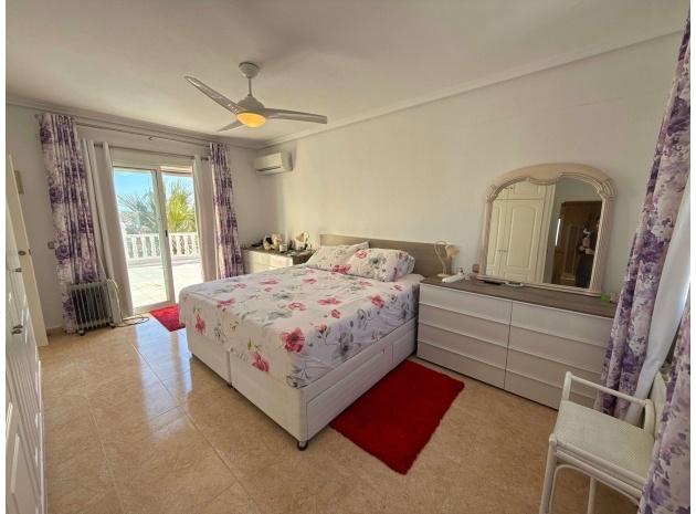 Resale - Villa - Villamartin - el presidente