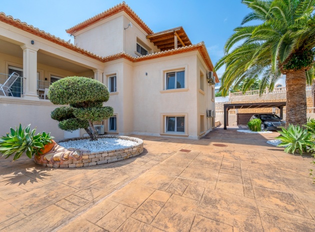 Resale - Villa - Benissa