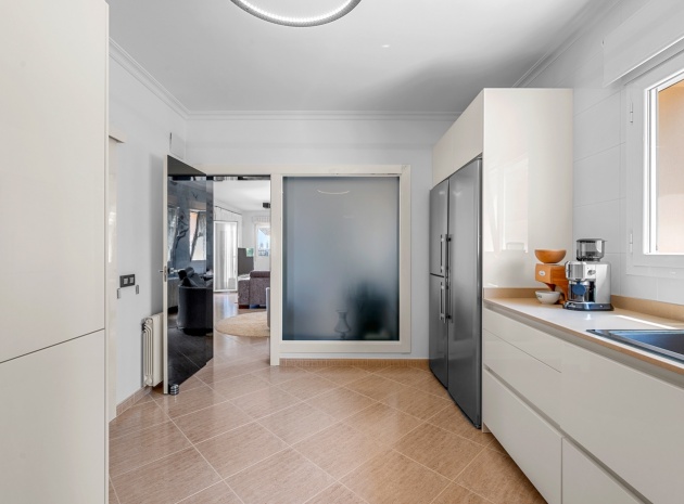 Resale - Villa - Benissa