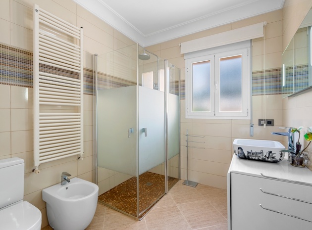 Resale - Villa - Benissa