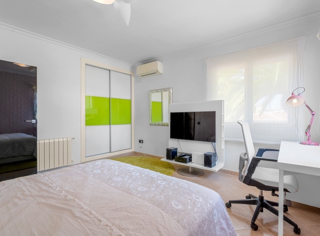 Resale - Villa - Benissa