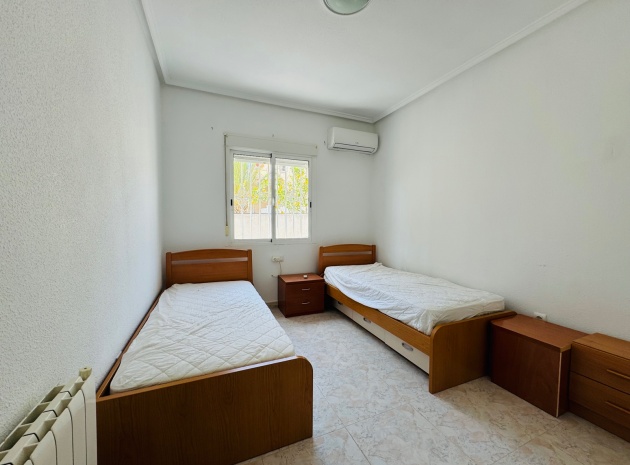 Återförsäljning - Villa - Ciudad Quesada