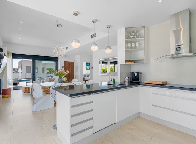 Wiederverkauf - Villa - Villamartin - PAU 26