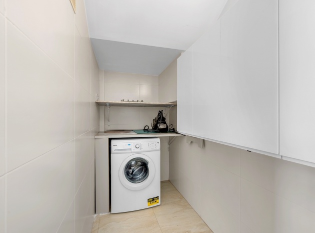 Wiederverkauf - Villa - Villamartin - PAU 26