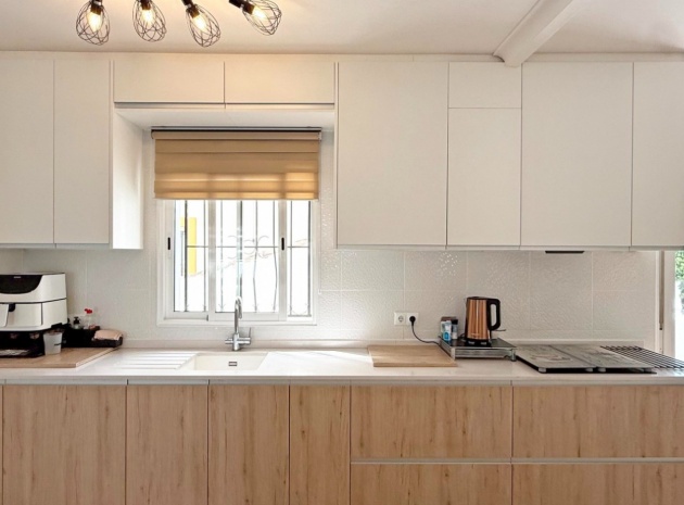 Resale - Villa - Villamartin - rioja