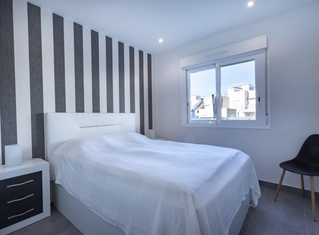 Wiederverkauf - Wohnung - Torrevieja - Aguas Nuevas