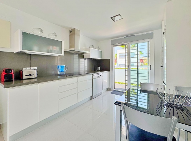 Wiederverkauf - Wohnung - Punta Prima - la cenula