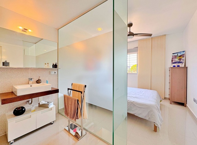 Wiederverkauf - Wohnung - Punta Prima - la cenula