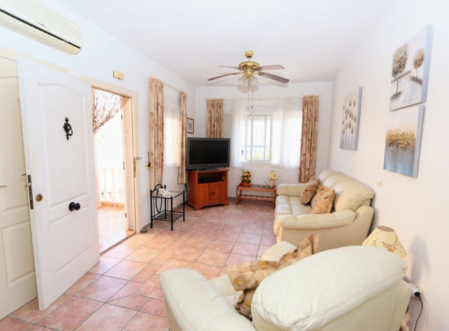 Wiederverkauf - Villa - Playa Flamenca - La Pinada