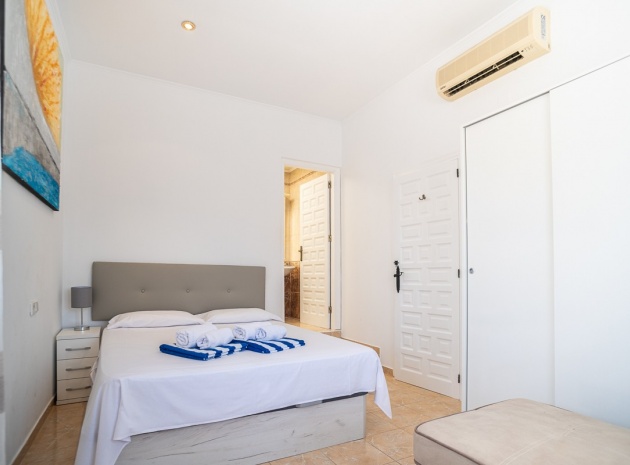 Återförsäljning - Villa - Torrevieja - la siesta