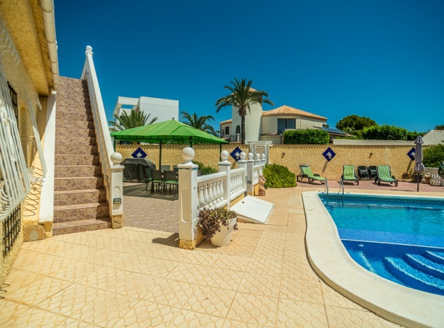 Återförsäljning - Villa - Torrevieja - la siesta