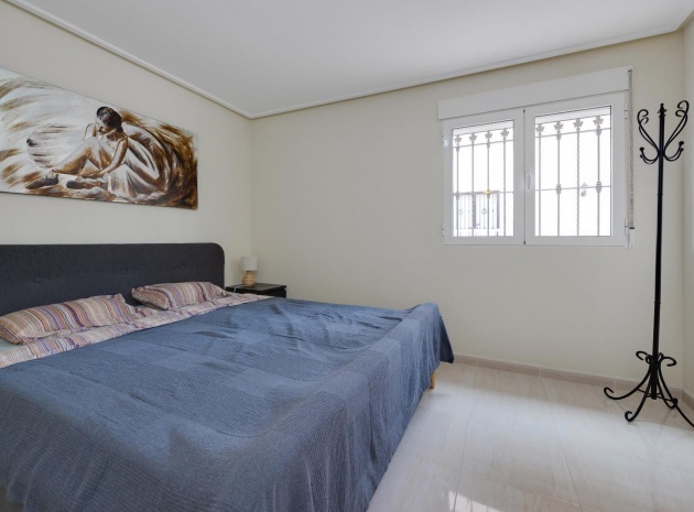 Återförsäljning - Lägenhet - Villamartin - Los Dolses