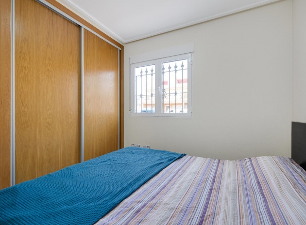 Återförsäljning - Lägenhet - Villamartin - Los Dolses