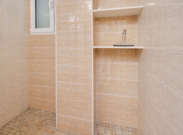 Återförsäljning - Lägenhet - Villamartin - Los Dolses