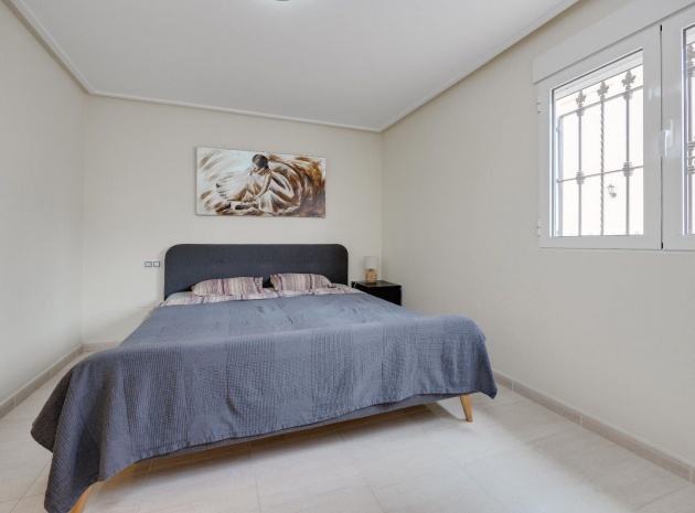 Återförsäljning - Lägenhet - Villamartin - Los Dolses