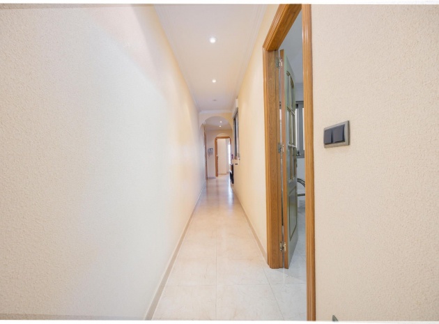 Revente - Appartement - Torrevieja - 1st line to the sea