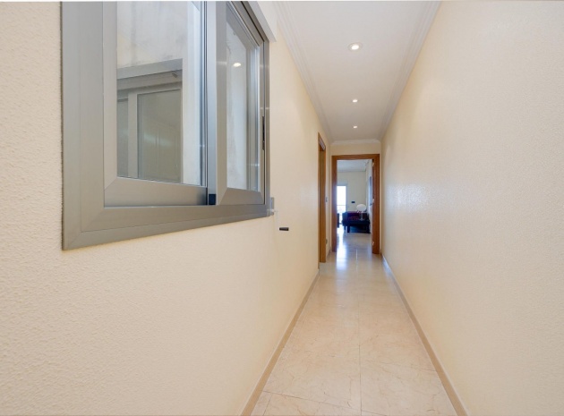Revente - Appartement - Torrevieja - 1st line to the sea