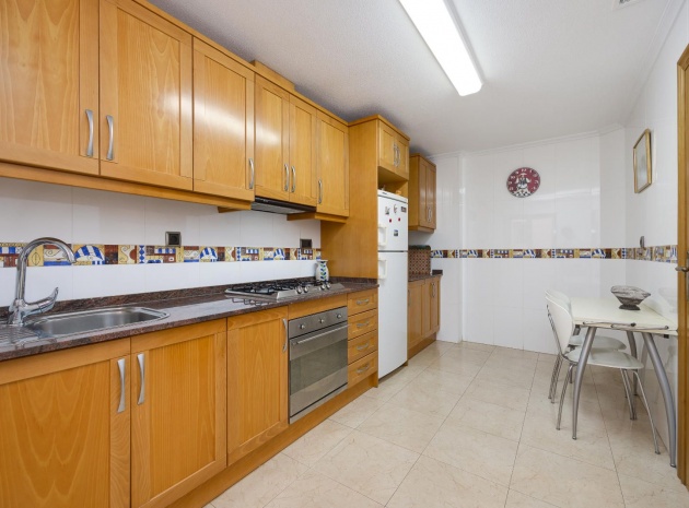 Revente - Appartement - Torrevieja - 1st line to the sea