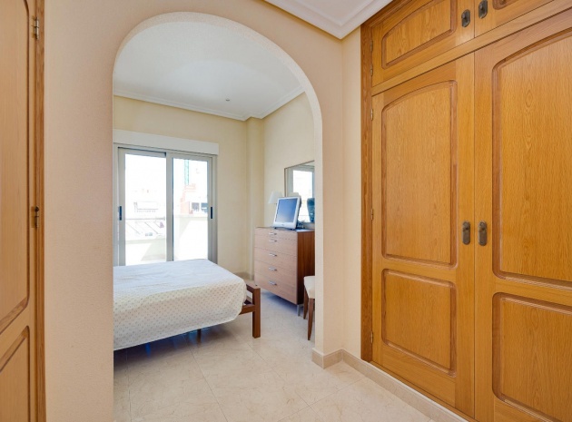 Revente - Appartement - Torrevieja - 1st line to the sea