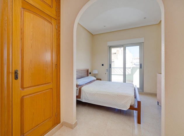 Revente - Appartement - Torrevieja - 1st line to the sea