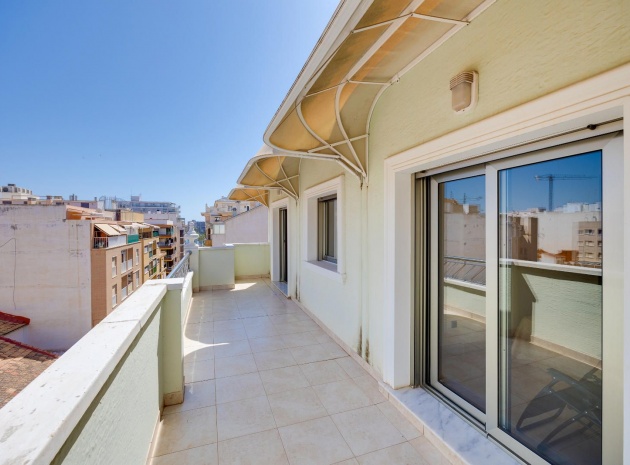 Revente - Appartement - Torrevieja - 1st line to the sea