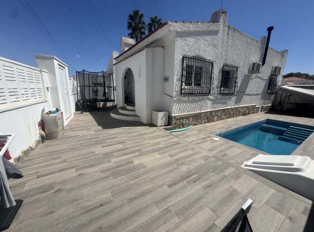 Resale - Villa - Villamartin - Blue Lagoon