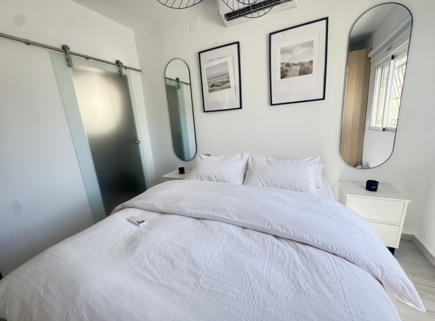 Resale - Villa - Villamartin - Blue Lagoon