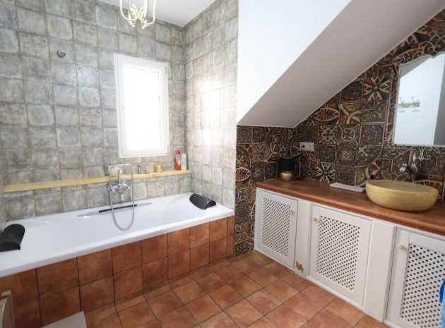 Wiederverkauf - Villa - Villamartin