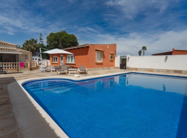 Återförsäljning - Villa - Heredades