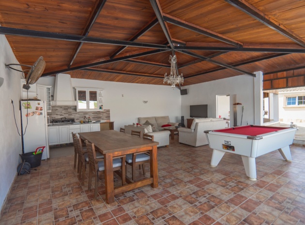 Återförsäljning - Villa - Heredades