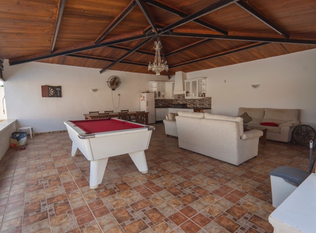 Återförsäljning - Villa - Heredades