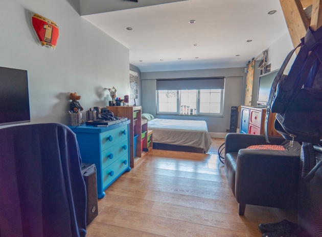 Återförsäljning - Villa - Heredades