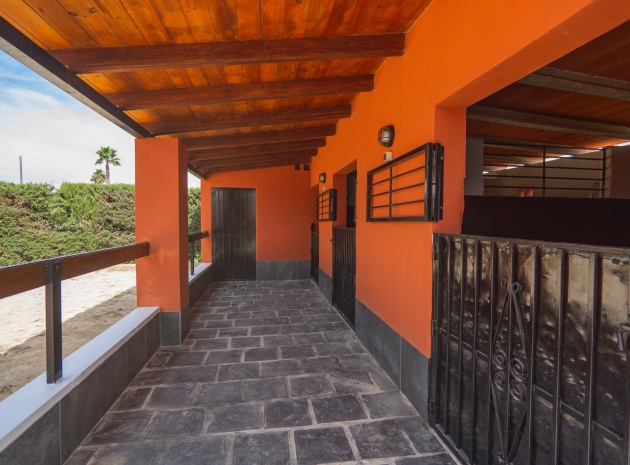 Återförsäljning - Villa - Heredades