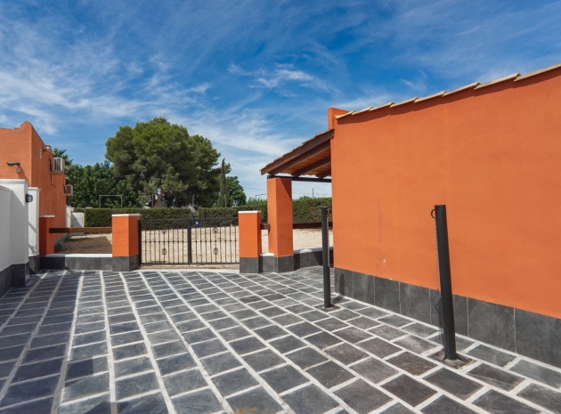 Återförsäljning - Villa - Heredades