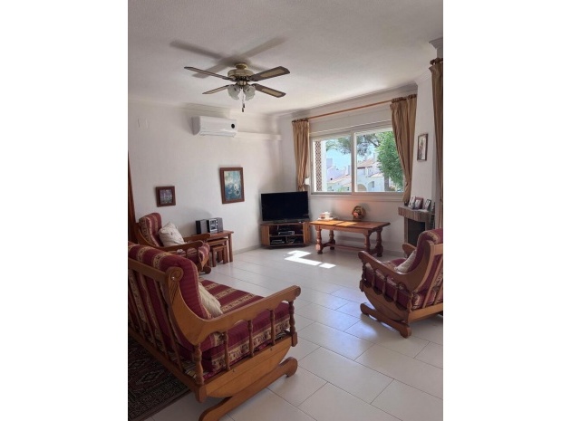 Återförsäljning - Lägenhet - Villamartin - rioja