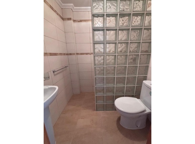 Återförsäljning - Lägenhet - Villamartin - rioja