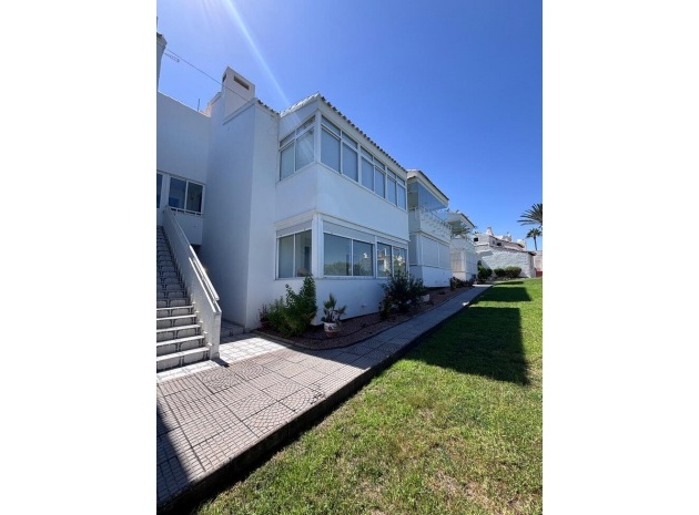 Återförsäljning - Lägenhet - Villamartin - rioja