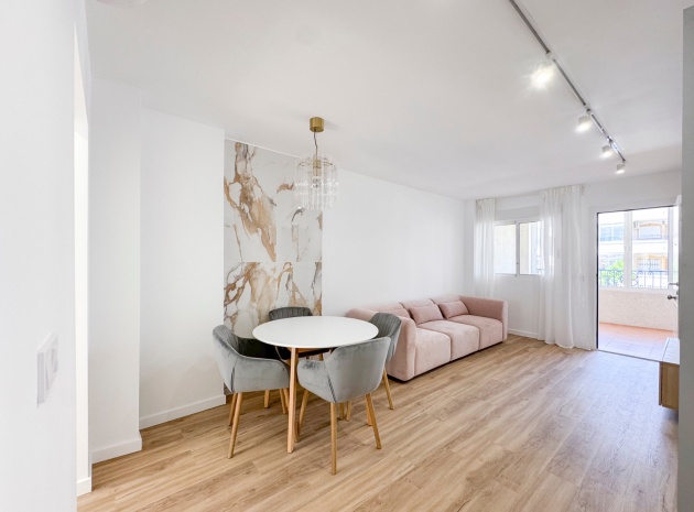 Återförsäljning - Lägenhet - Punta Prima - La Cinuelica