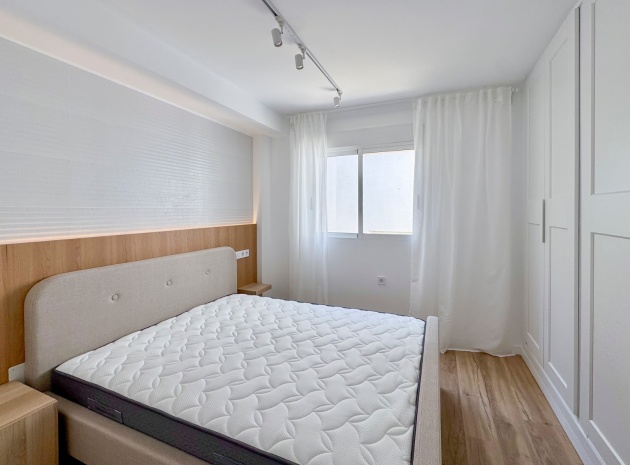 Återförsäljning - Lägenhet - Punta Prima - La Cinuelica