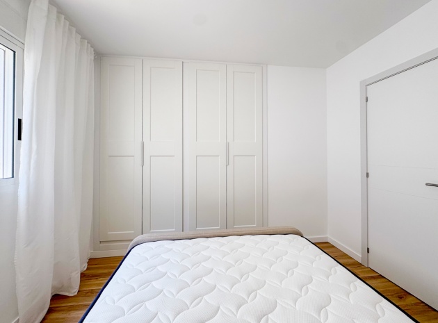 Återförsäljning - Lägenhet - Punta Prima - La Cinuelica