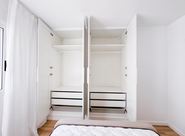 Återförsäljning - Lägenhet - Punta Prima - La Cinuelica