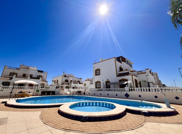 Wiederverkauf - Villa - Los Montesinos - entre naranjos