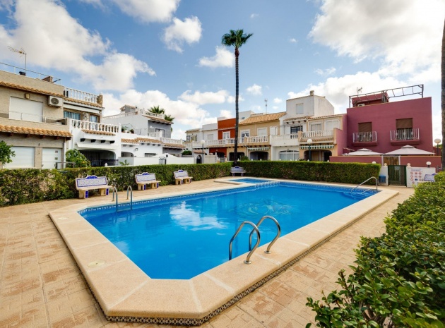 Resale - Bungalow - Playa Flamenca - las chismosas