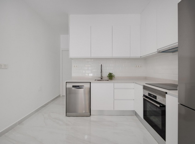 Resale - Bungalow - Playa Flamenca - las chismosas