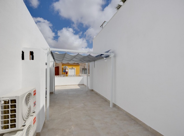 Resale - Bungalow - Playa Flamenca - las chismosas