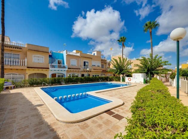 Resale - Bungalow - Playa Flamenca - las chismosas